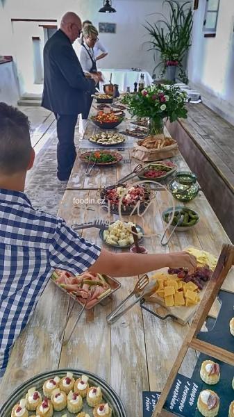 506x0-towidth-80-img20180602115407 Svatební hostina
