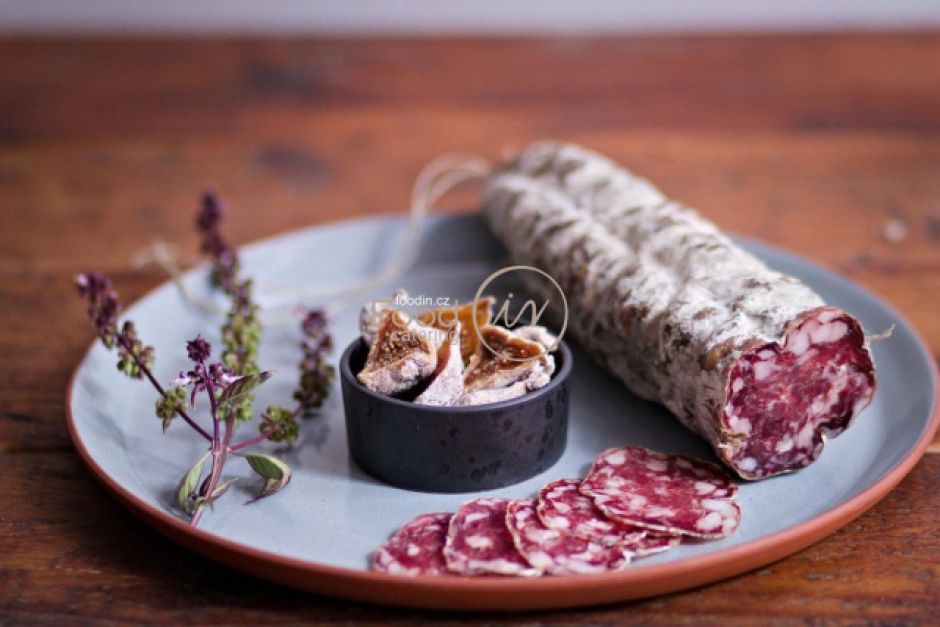 Fallow deer salami from Kinský family hunting grounds